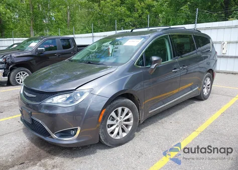 2017 Chrysler Pacifica Touring-L from USA, damaged, VIN 2C4RC1BG8HR720615